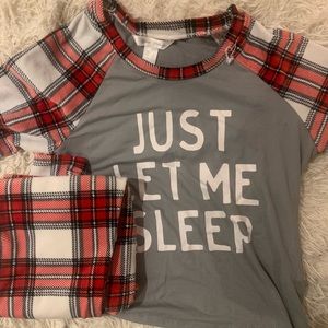 Pajama Set, Size Medium.
